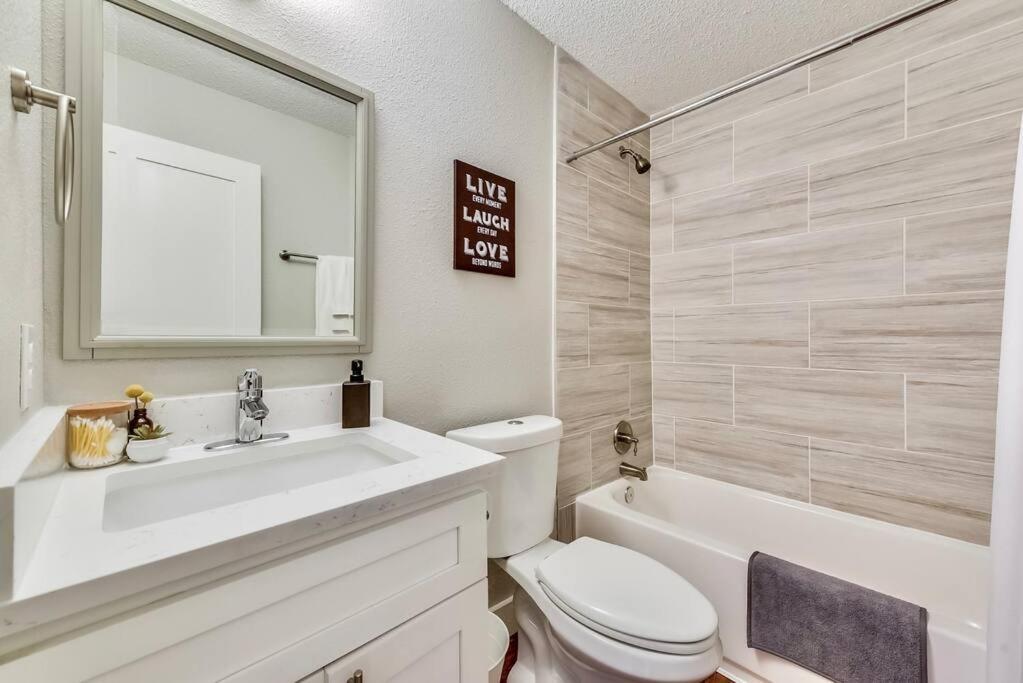 Near Downtown Dallas - The Dapper Charm Exterior photo
