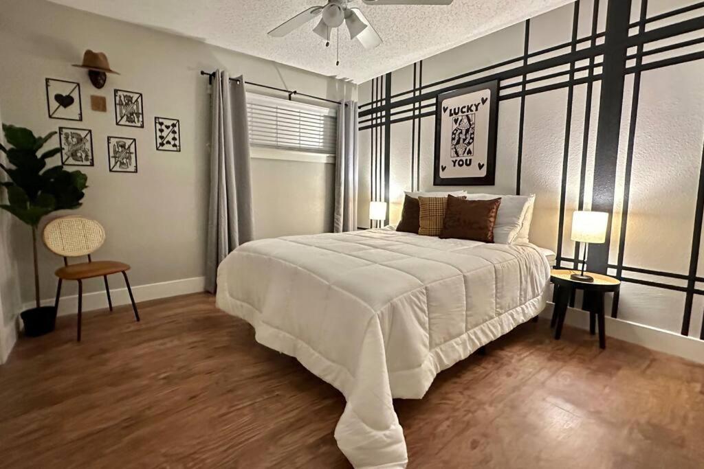 Near Downtown Dallas - The Dapper Charm Exterior photo