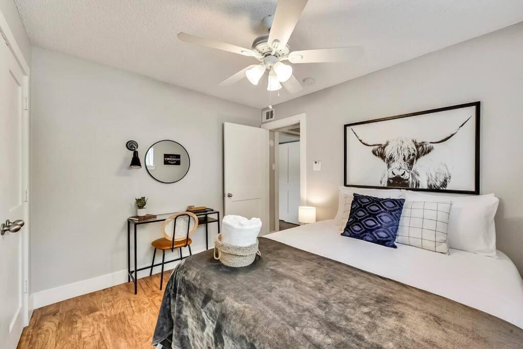 Near Downtown Dallas - The Dapper Charm Exterior photo