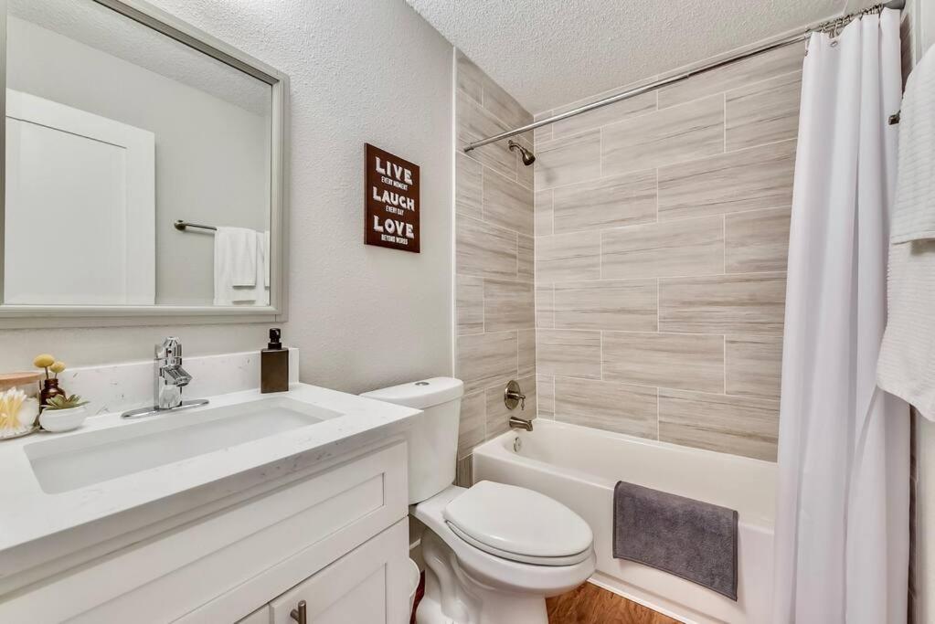 Near Downtown Dallas - The Dapper Charm Exterior photo